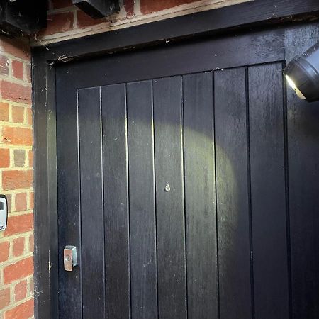 2 Ringles Place Uckfield Exterior foto
